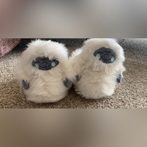 American eagle yeti slippers